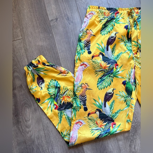 Silkie birds in paradise pants - Picture 2 of 8